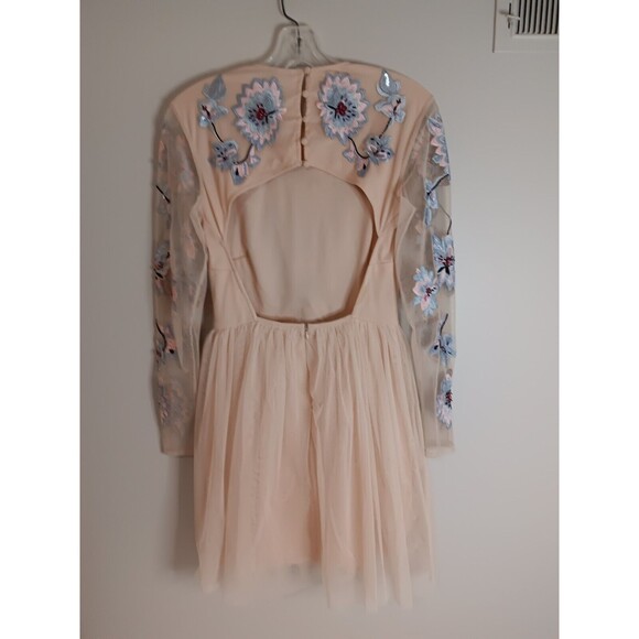 Asos Dress Formal Sz 6 Tulle Skirt Embroidered Floral Peach Color - Picture 5 of 6